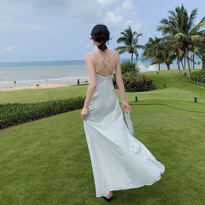 白色性感沙滩露背高开叉吊带连衣裙气质礼服长裙连衣裙