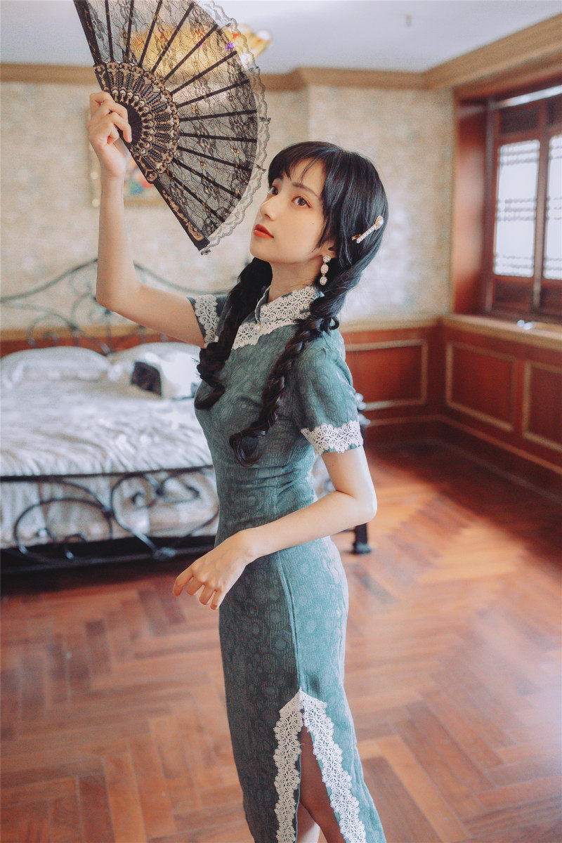 蚀骨旗袍年轻款少女中国风新式高贵气质时尚现代改良版连衣裙女夏