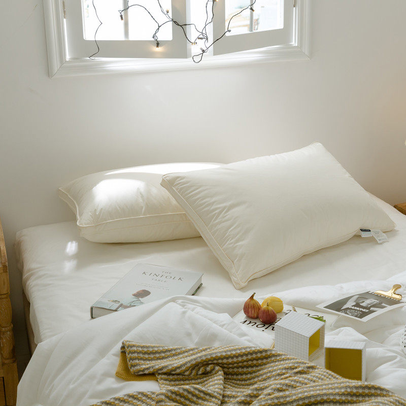 妙卡日式可水洗白色超柔单只枕芯简约透气柔软云绒助眠枕头中高枕