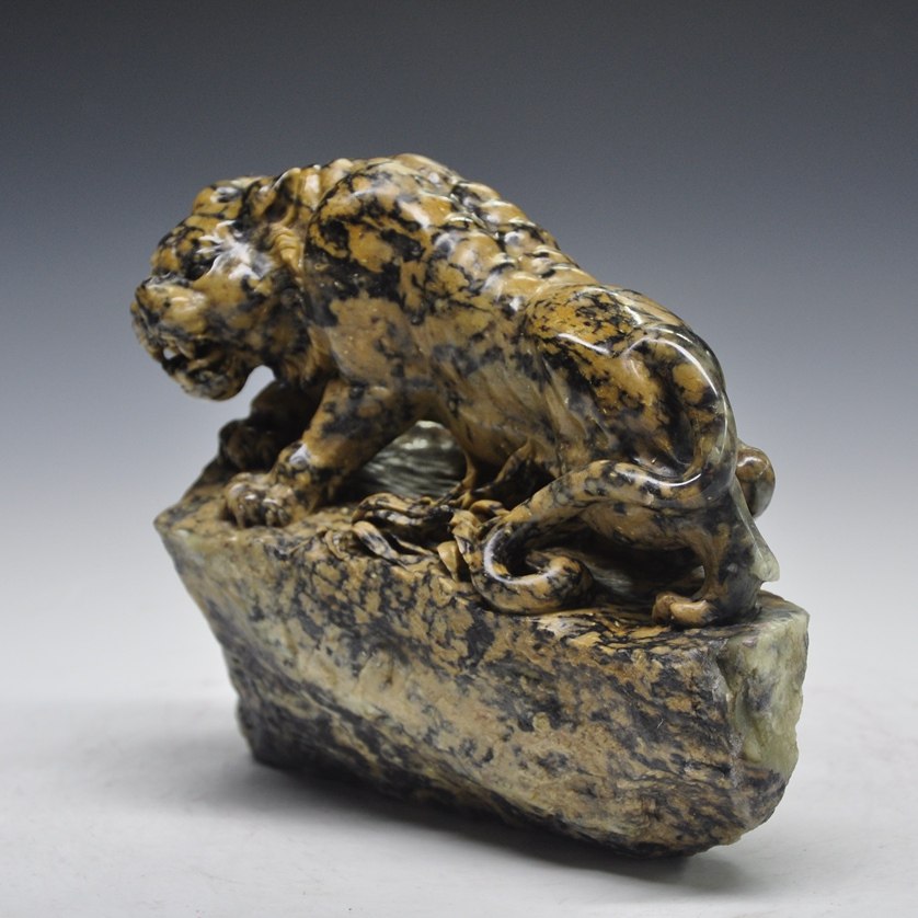 青田国石 4.38公斤虎纹石 《老虎》 逼真自然