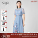 SUSSI/古色24夏商场同款蓝色度假风刺绣中长款高腰短袖连衣裙女