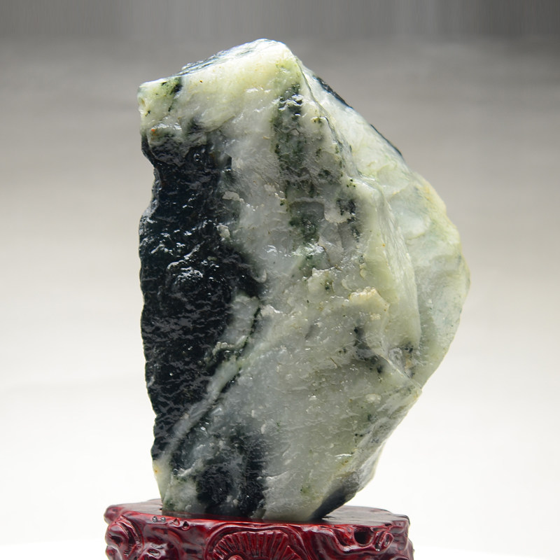 《逸景原石》中国四大名玉 独山玉 摆件 3840克