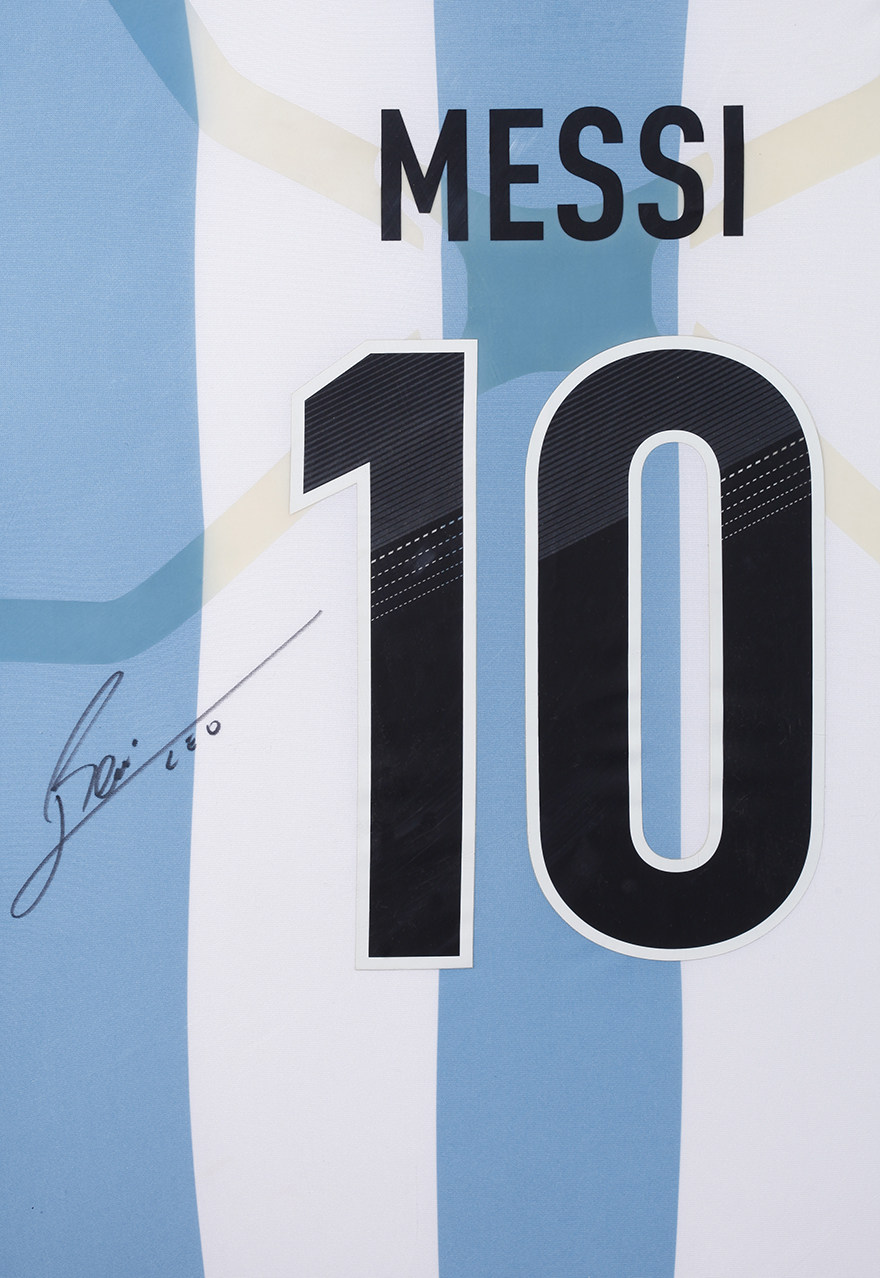 【权威提供】梅西亲笔签名 2010年阿根廷国家队主场球衣 装裱版