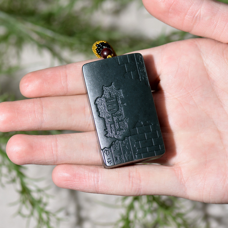 【仿古细肉黑青牌】肉质细腻 和田玉黑青挂件 63克