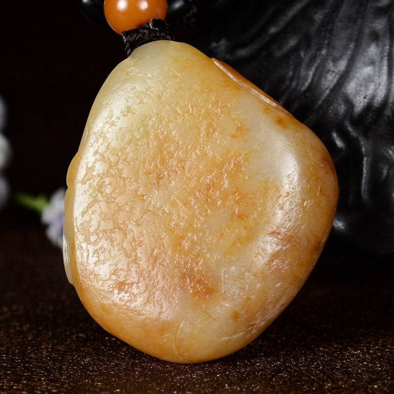 黄沁籽料 省级玉雕大师时晓印作品 新疆和田玉白玉年年有余挂件