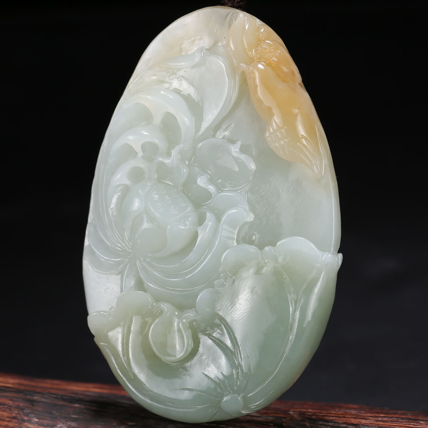 【莲花】王晓义玉雕工作室出品 和田玉挂件 74.83g me697