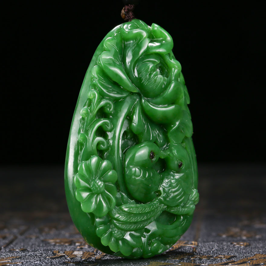 【花鸟富贵】王晓义玉雕工作室出品和田玉碧玉挂件 51.57g me1627