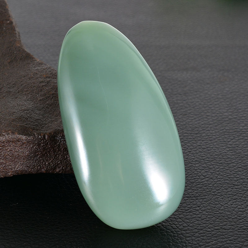 和田玉 鸭蛋青 原石 76.0388g