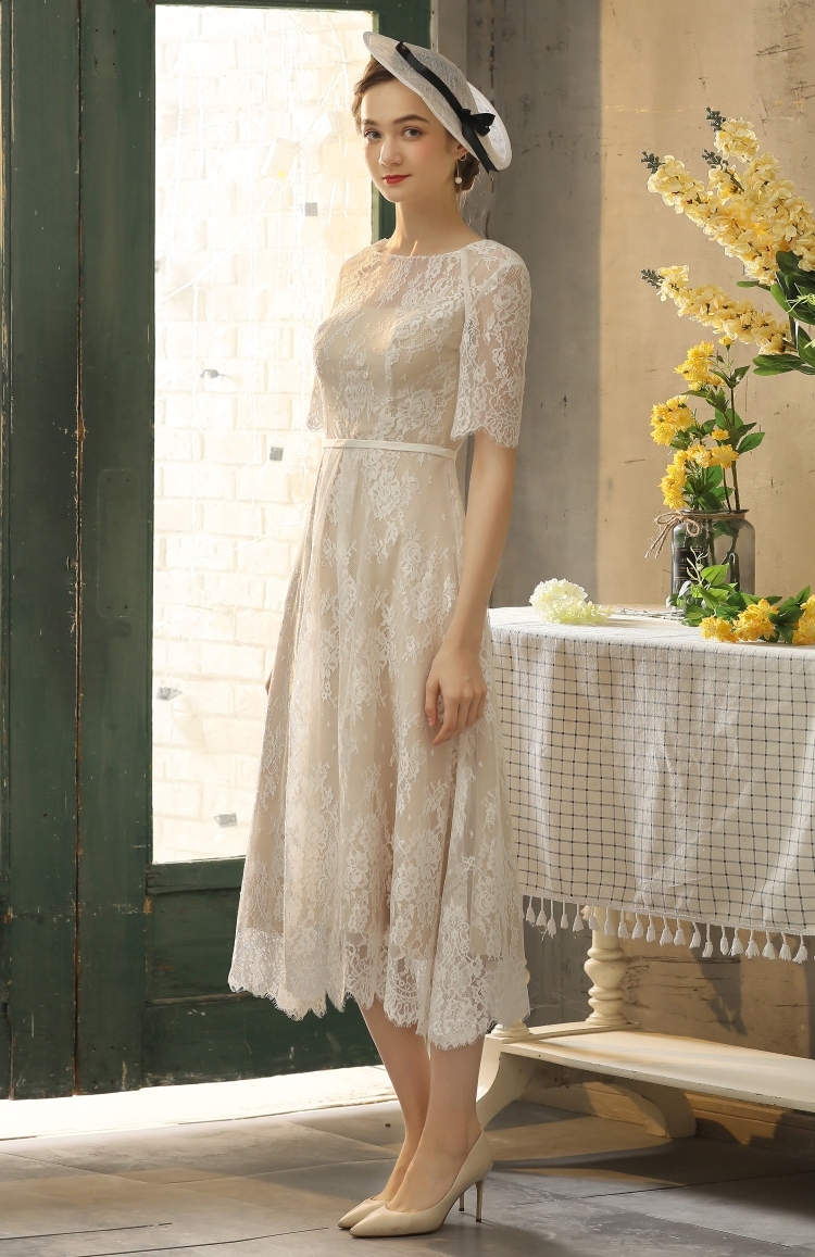 法式复古香槟色蕾丝裙小个子轻婚纱写真旅拍订婚敬酒服礼服连衣裙