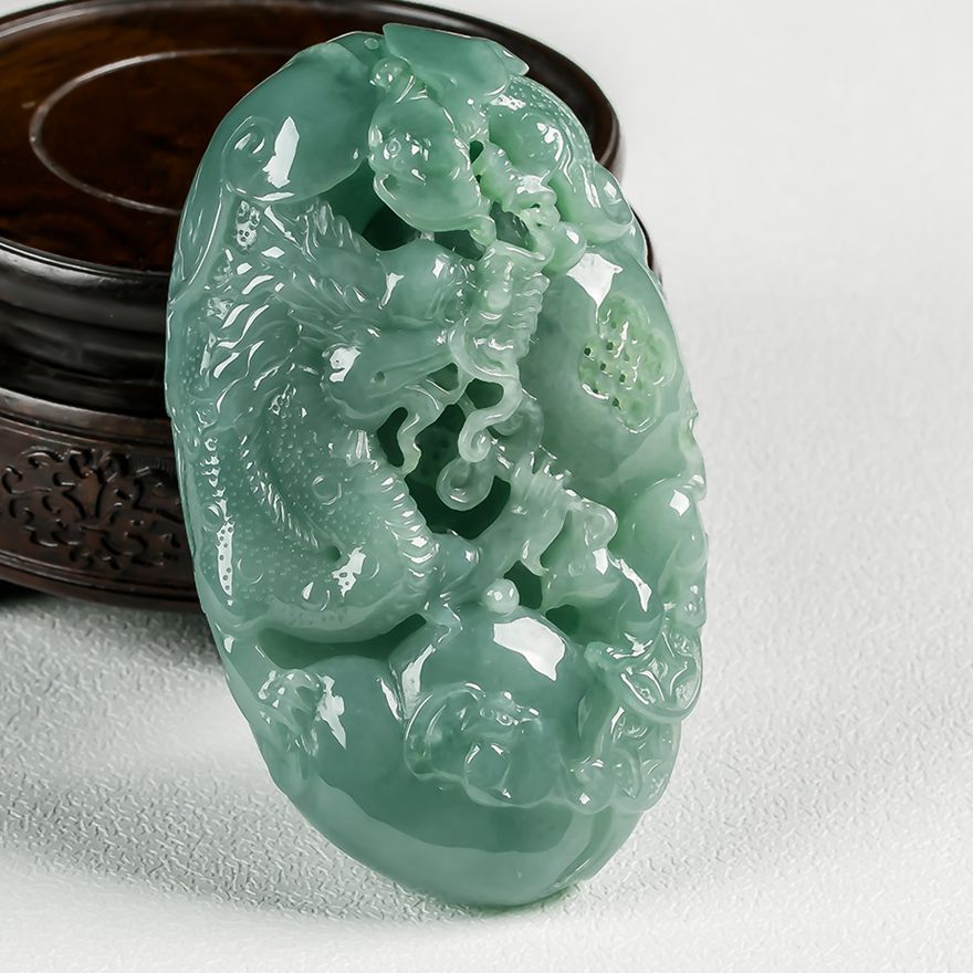 a货翡翠冰糯种精雕生意兴隆龙手把件0.34kg