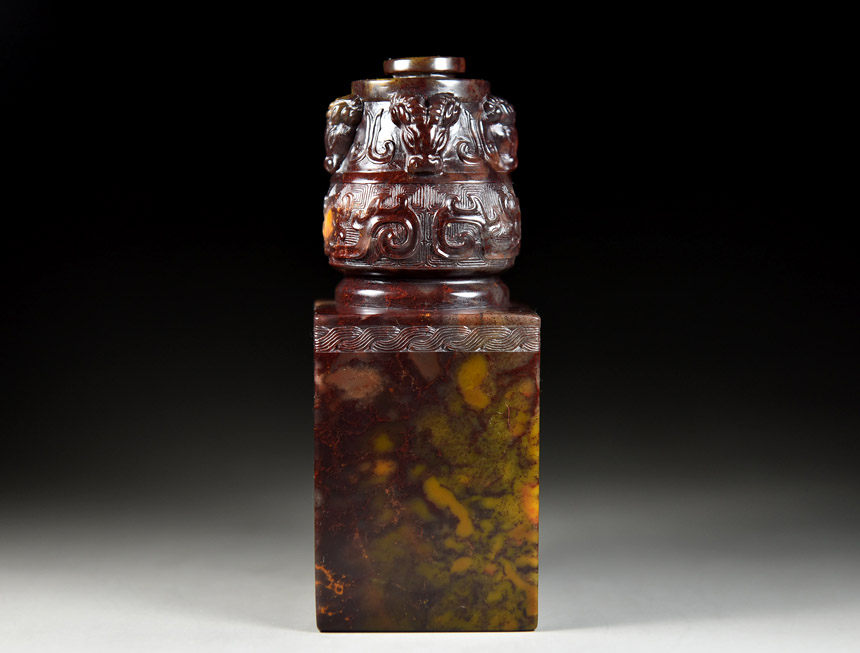 收藏级 寿山石 月尾紫《宝鼎》印章 财大霸气