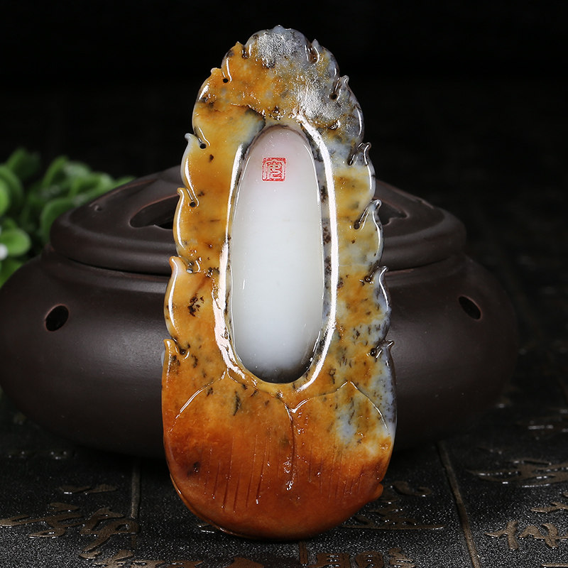 中国青年玉雕艺术家张安琪作品和田玉普贤菩萨把件74.28克