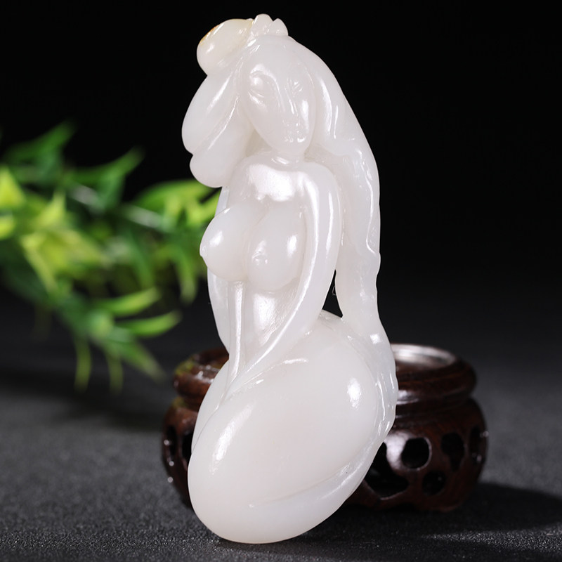 精品和田玉贵妃出浴把件重量91.62g