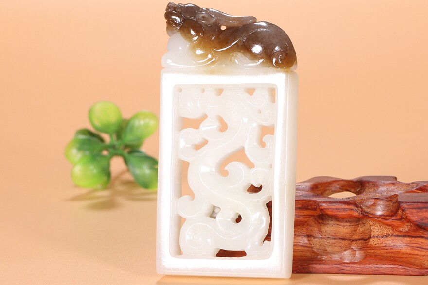 韬光韫玉臻品捡漏和田玉专场  拍品详情 进入该拍品专场   起拍价: &