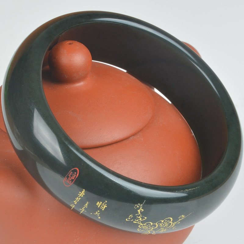 工艺美术大师柳东升雕花鎏金 和田玉手镯 90.719g - 拍卖