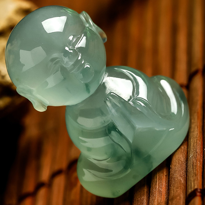 冰种强胶感【正直善良】翡翠a货老坑精雕小沙弥挂件9.09g