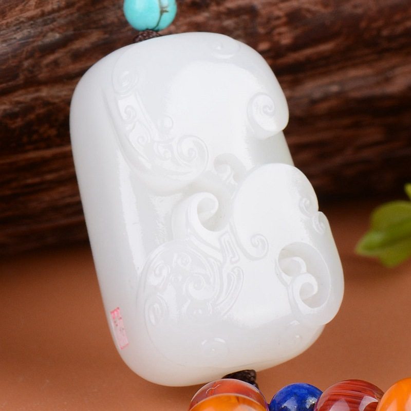 中国玉石雕刻大师林光作品 和田籽料 琚理方圆挂件63克