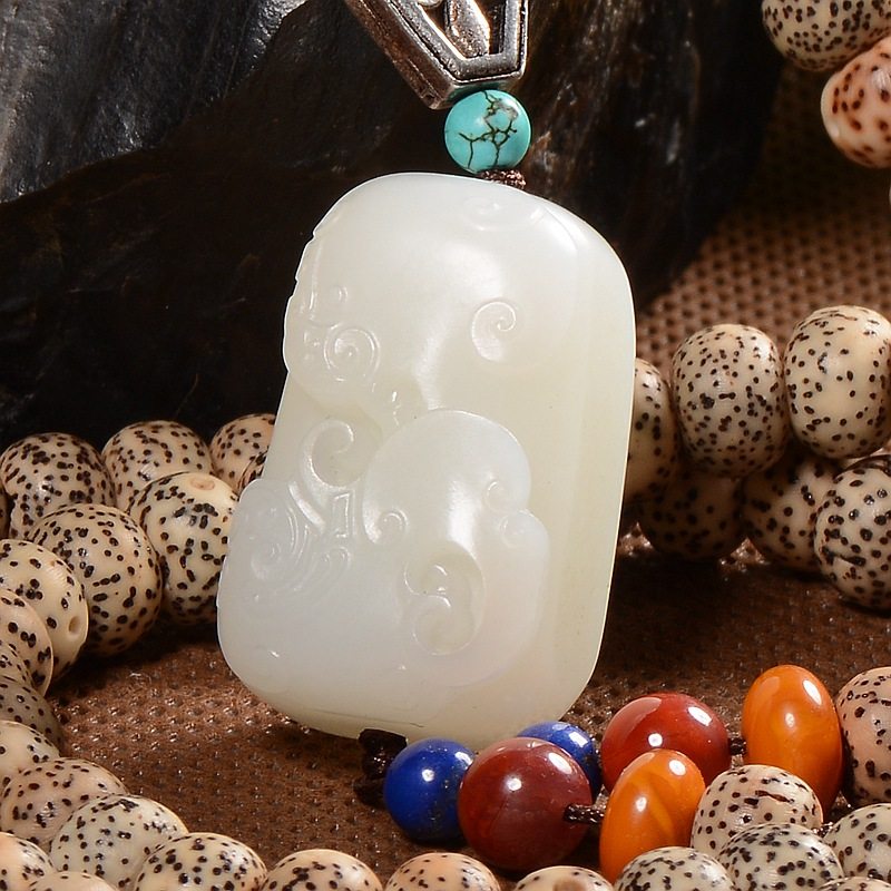 中国玉石雕刻大师林光作品 和田玉羊脂玉 琚理方圆挂件63克含链