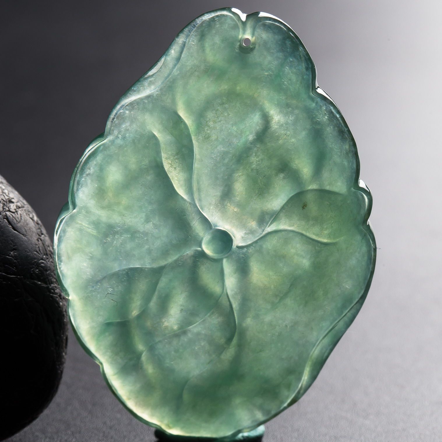 冰糯种满绿a货翡翠荷叶吊坠12.84克