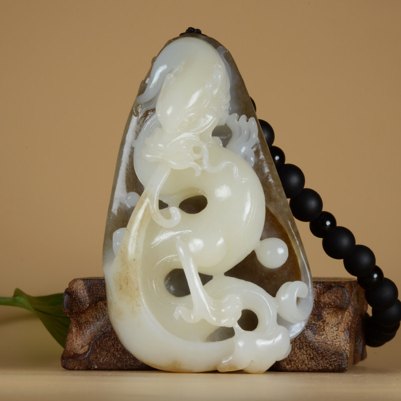 省级玉雕大师石桂新作品 和田玉糖羊脂白玉龙把件 236.6g