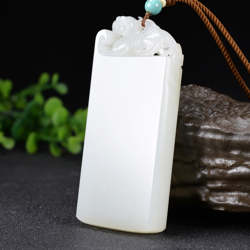 玉雕名家姚建峰 和田玉羊脂玉平安守护牌79.1克
