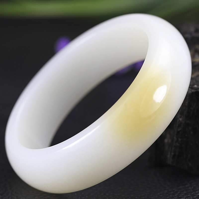 顶级藏品 和田玉羊脂白玉手镯内径60mm重量90.909克 玉质细润高白
