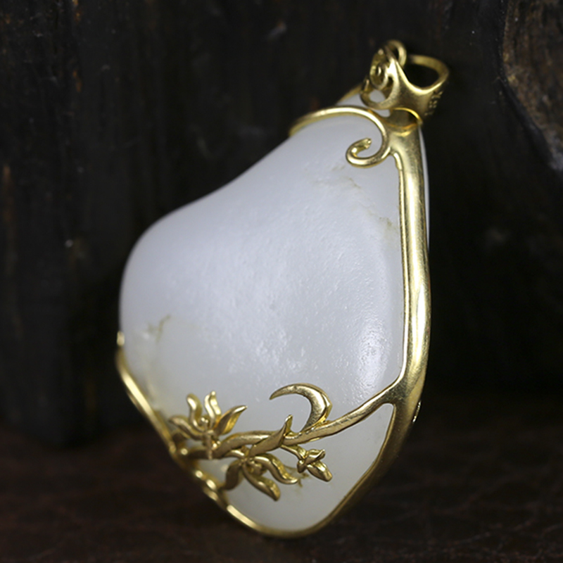 【18k金镶嵌原籽】和田玉白玉随形籽料镶金原石吊坠 10.87克