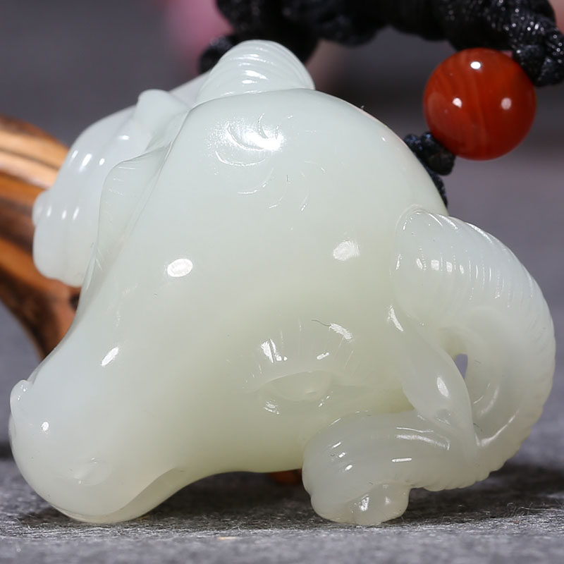 和田玉 白玉 生肖羊头 挂件 45.88克