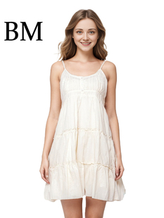 BM蛋糕裙女米白色蕾丝甜美小个子吊带裙V领叠穿2024新款A字连衣裙