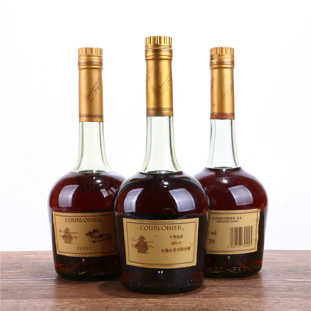 65/90年代初青瓶拿破仑干邑白兰地 40度700ml3瓶老洋酒收藏