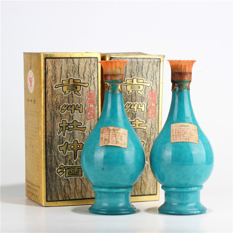 24.1992年贵州杜仲酒 500ml*2瓶 力士牌