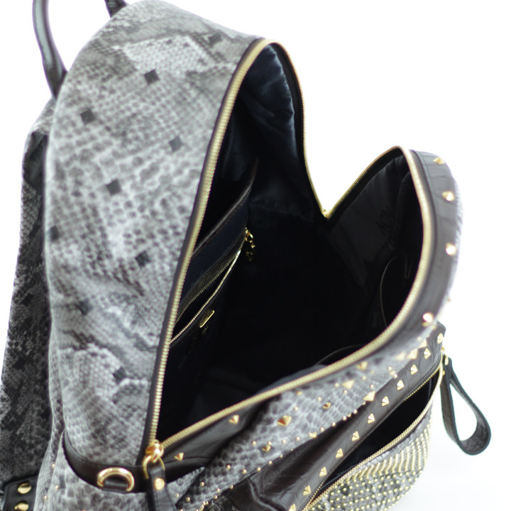 【99新】mcm backpack 蛇皮双肩包