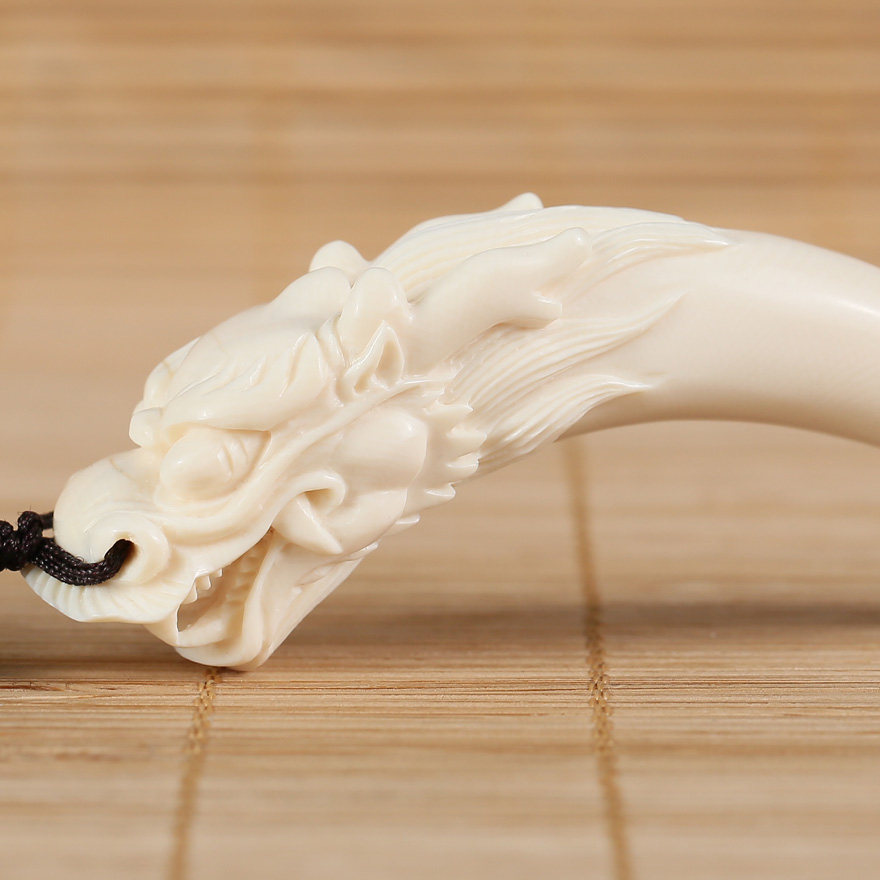 国家高级雕艺大师雷金强 猛犸象牙辟邪龙牙坠 大雄宝殿加持