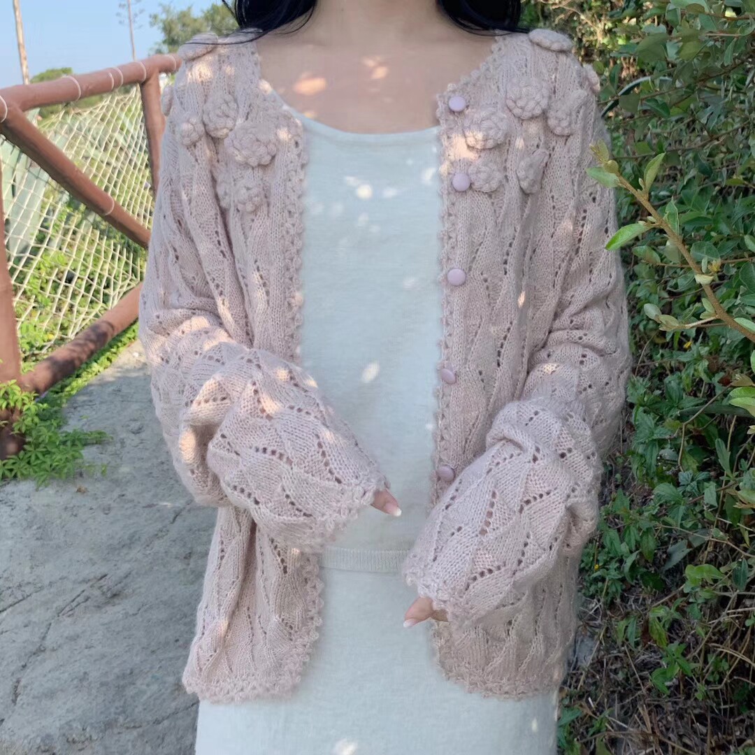 手工钩花镂空针织开衫女2019年秋冬新款花朵重工复古慵懒毛衣外套