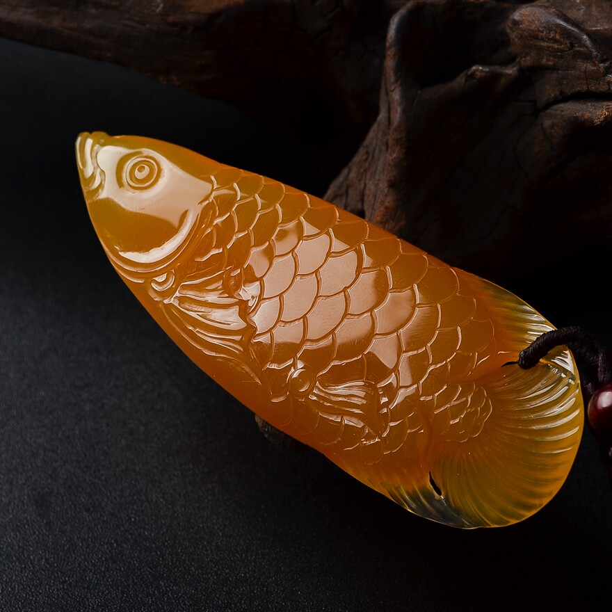 省级工艺美术大师院小果作品 黄龙玉 金龙鱼 36.86g(含绳重)