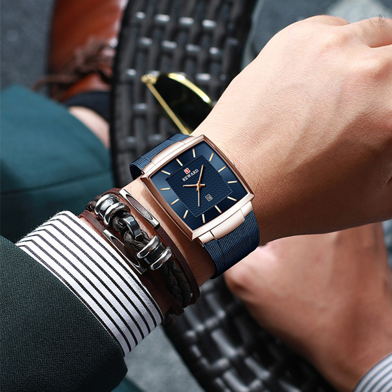 2、手表对男人的重要性：为什么很多中年男人喜欢戴手表？ 