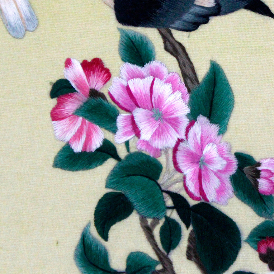 手工汴绣花鸟图 大师刺绣作品 特色工艺品新年礼品