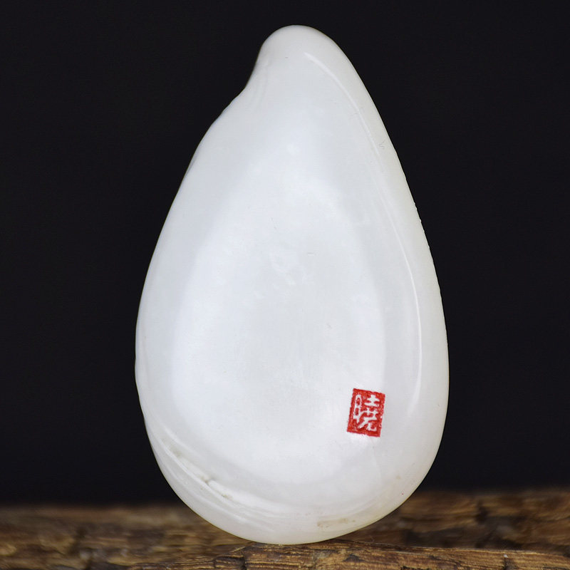 省级玉雕大师时晓印作品 和田玉 莲花观音 29.40克