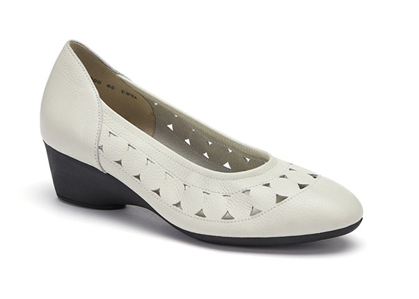 专柜春季雅氏舒适平底真皮女鞋脚蹬4na2单鞋 原价1320元 现价450元