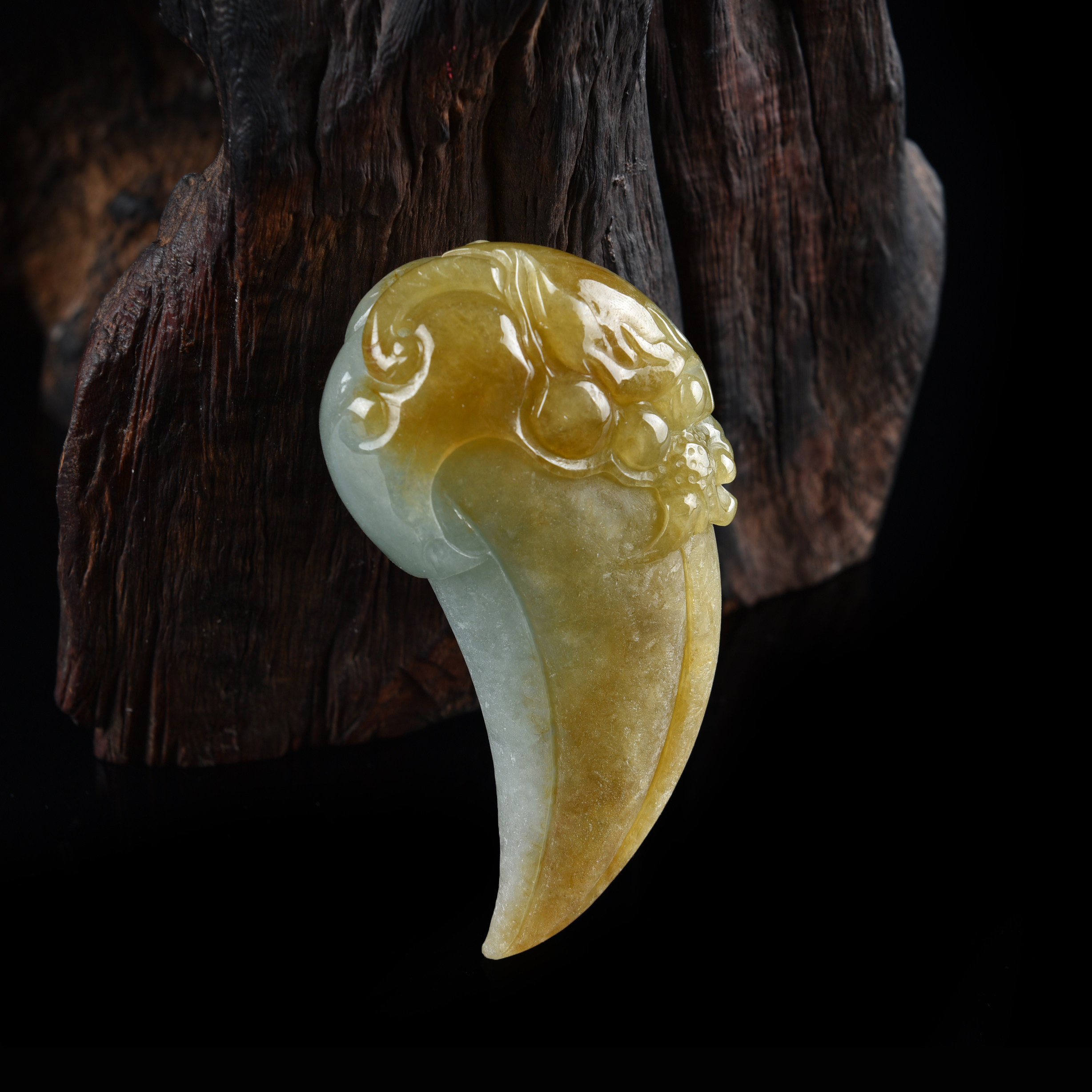 悟石印象天然缅甸a货翡翠吊坠 龙牙63.2g