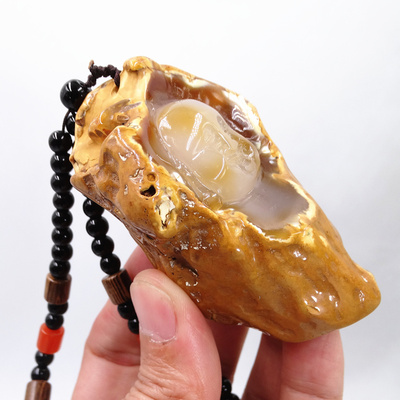 天然带原皮玉髓玛瑙手把件原石玉石把玩件文玩y石头精雕摆件男女