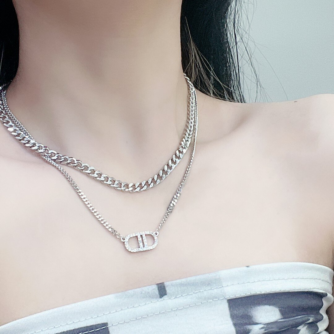 双层cd字母项链2022春夏新款潮颈链女ins韩国百搭冷淡风锁骨链