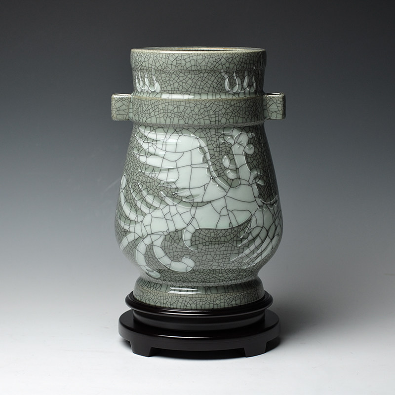 夏侯文 中国工艺美术大师《龙凤纹贯耳瓶》