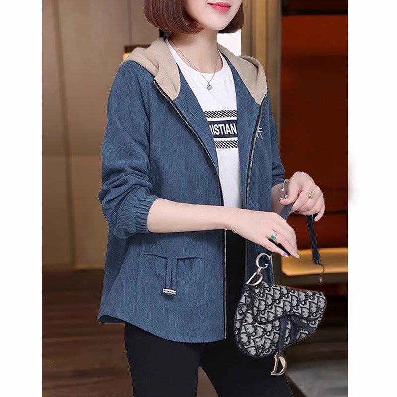 连帽灯芯绒外套女短款春秋新款中年妈妈洋气减龄今年流行早秋上衣