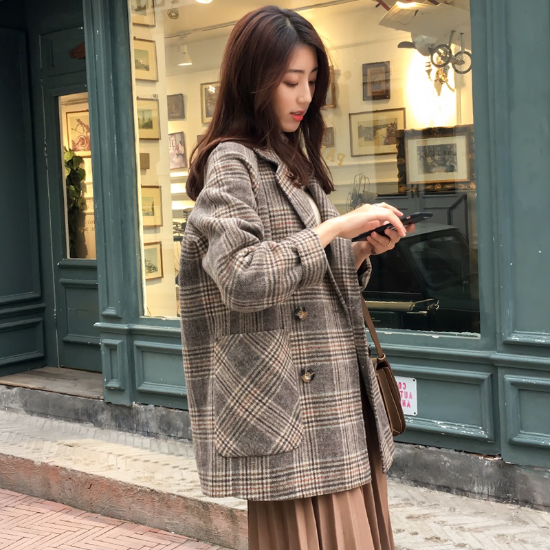 大衣女2019秋冬流行新款韩版宽松短款毛呢小个子格子西装外套优惠券