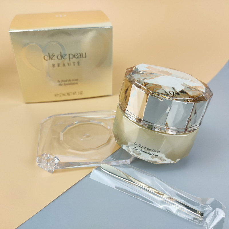 热销cpb晶钻粉霜试色