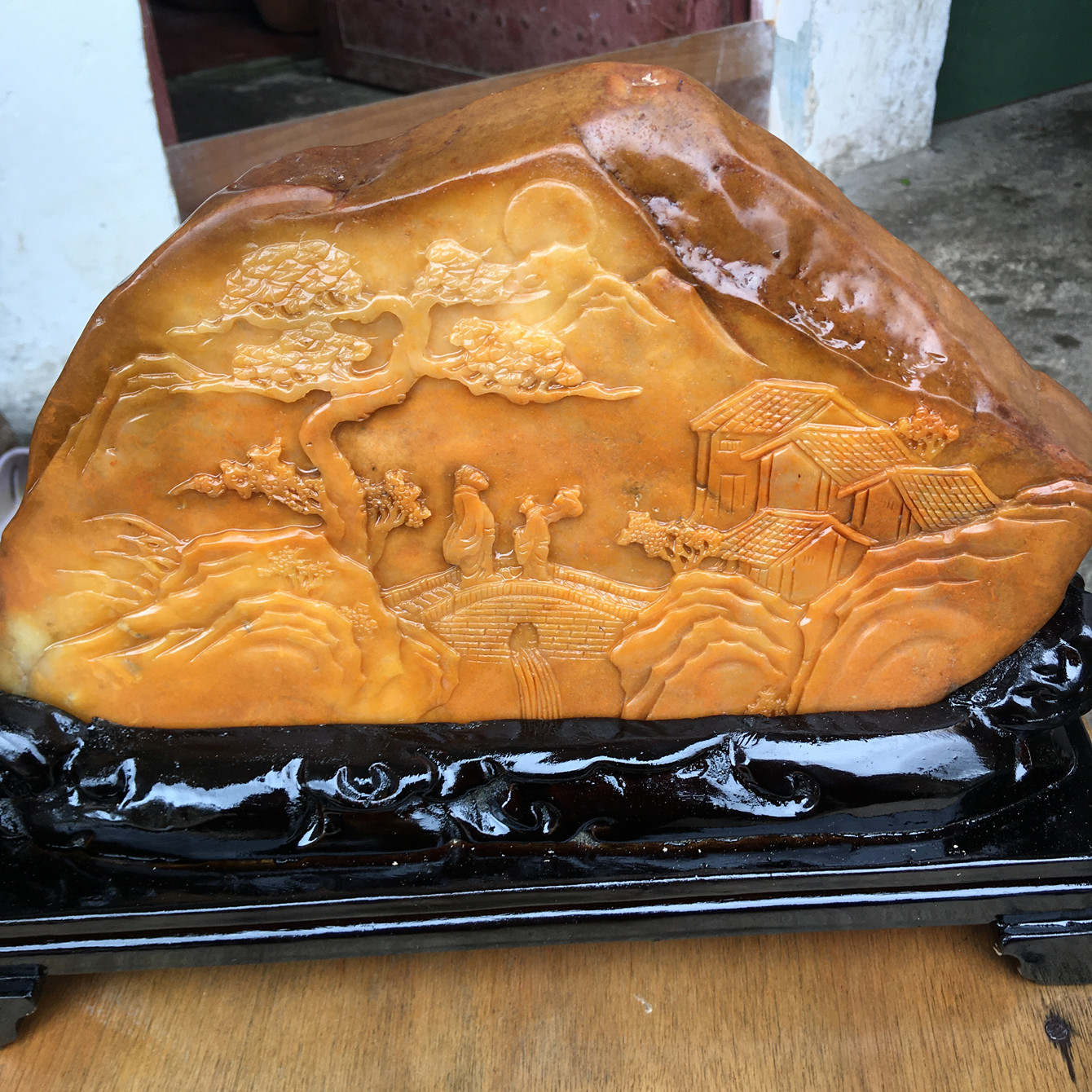 黄龙玉龙缘玉阁的优惠券大全—云南黄龙玉精品籽料鸡油黄精雕山水收藏