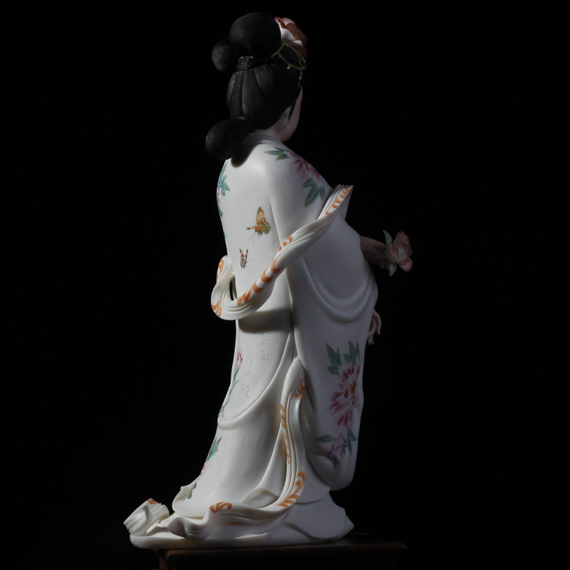 源于1810年许氏瓷雕珍品专场  拍品详情 进入该拍品专场   起拍价: &