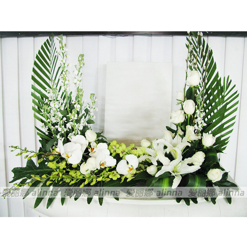 八宝山殡仪馆灵堂遗像鲜花告别追悼会菊花北京鲜花速递追悼