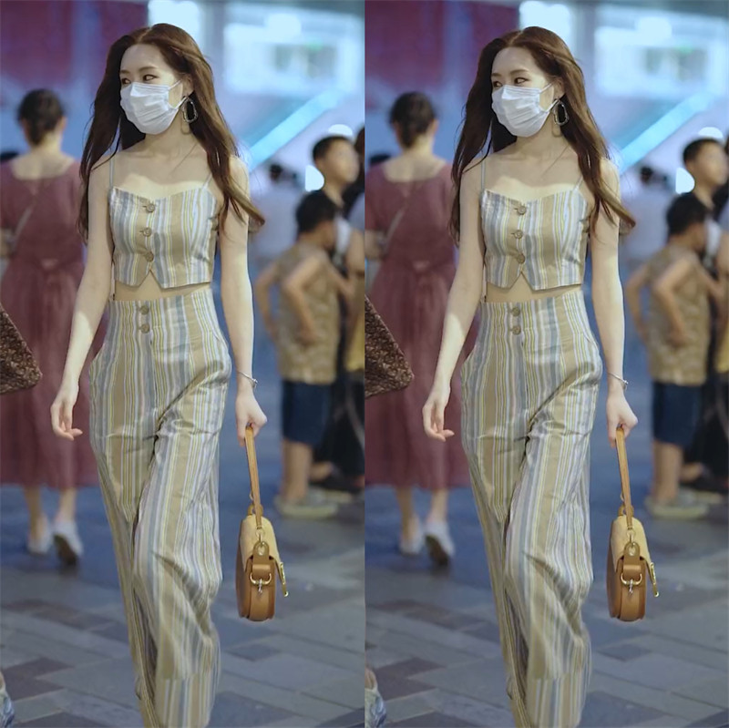 抖音三里街拍同款条纹吊带开裹胸高腰九分裤春夏新女潮流气质炸街